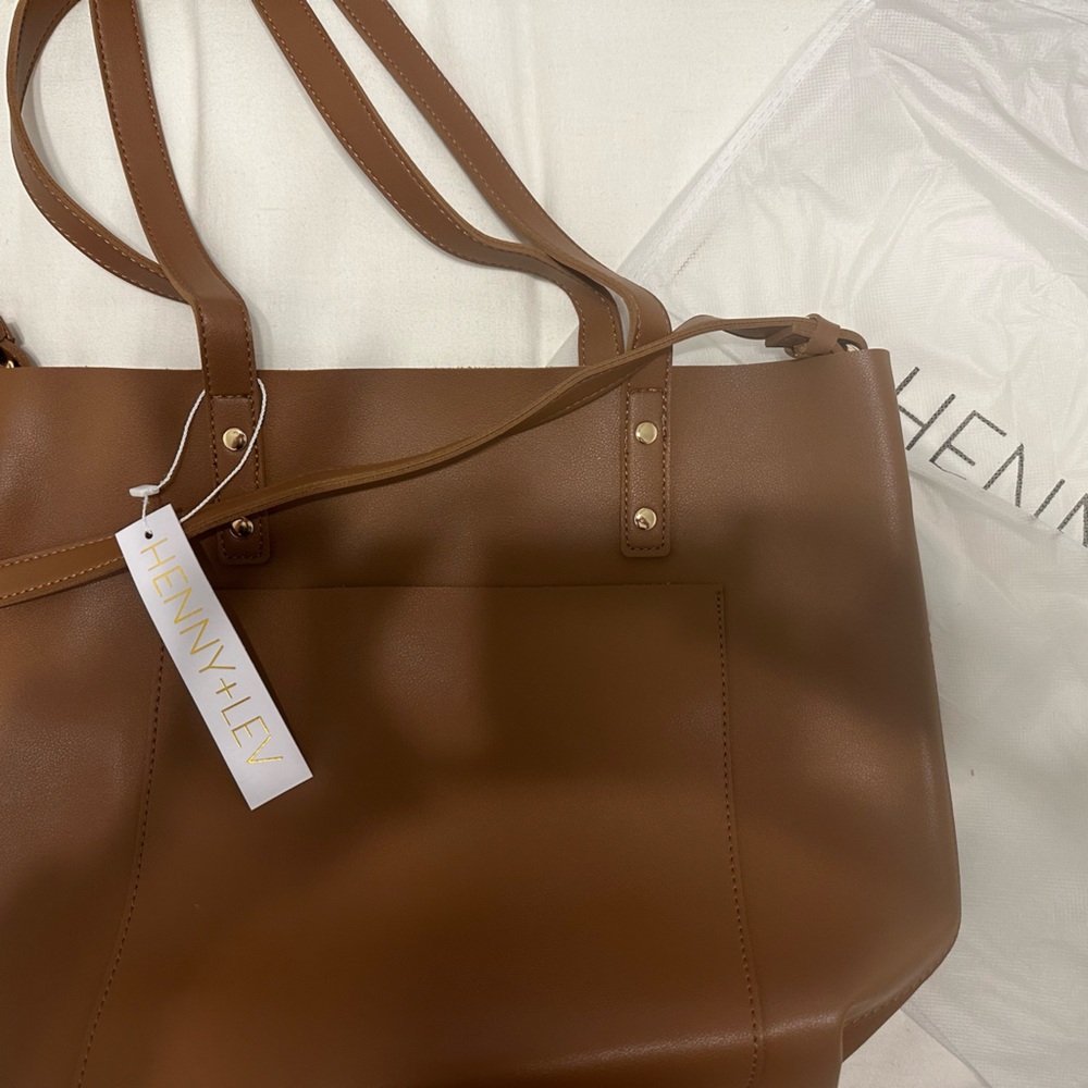 NWT. Henny + Lev brown handbag